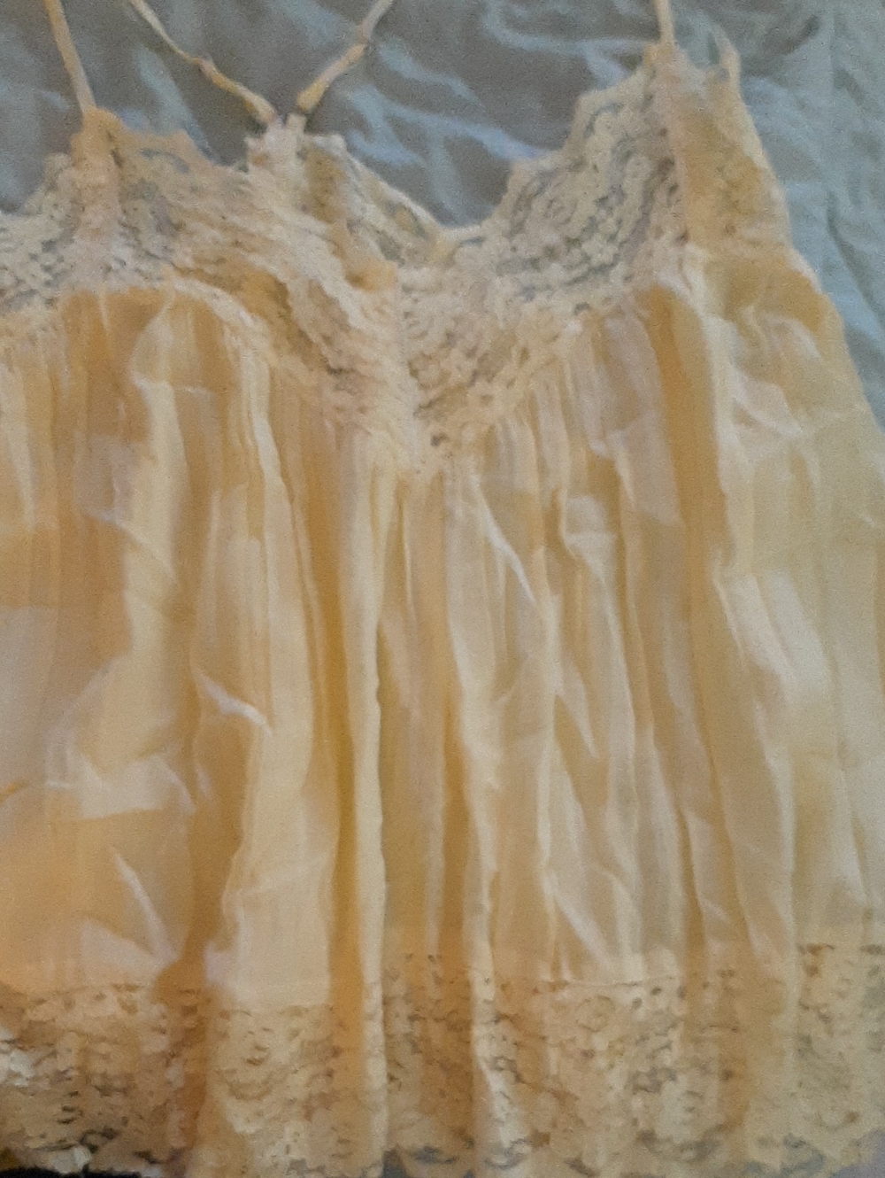 Free People Fiona  Butter Yellow Lace-Trimmed Pleated Camisole Gorgeous, Nwt